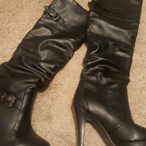 boots worn only twice - Picture 2 of 4